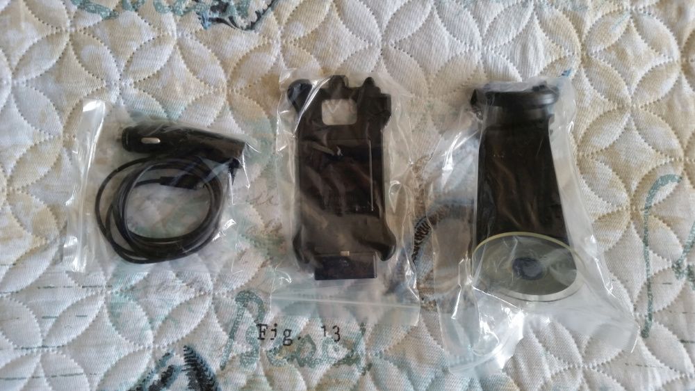 Оригинална стойка + зарядно за кола за Samsung Galaxy S2!