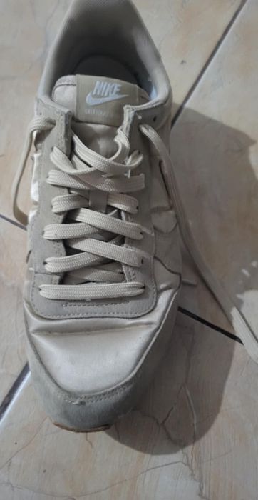 Маратонки със сатен и велур на Найк 39н