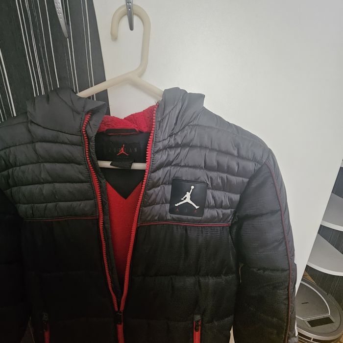 Зимно яке Jordan