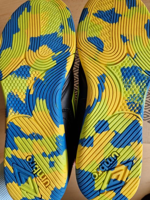 Umbro - детски маратонки 36 номер