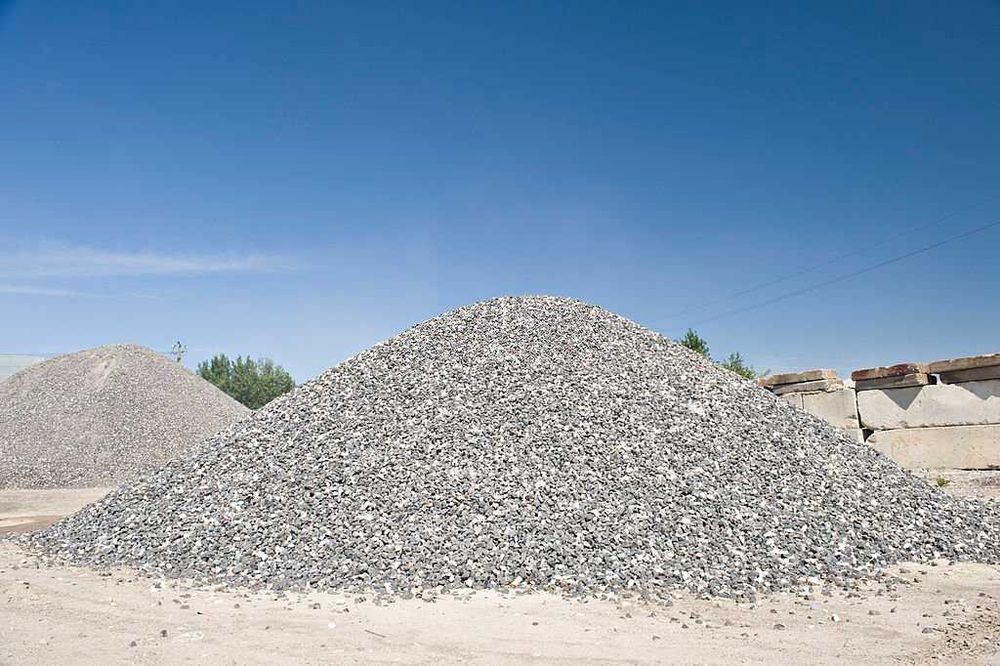 Доставка чернозема, щебня, песка и т.д.