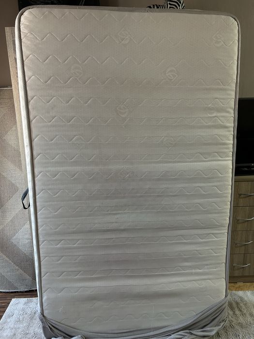 Кожена пейка-ракла, матрак 1.20-1.90см. Шкаф за съхранение