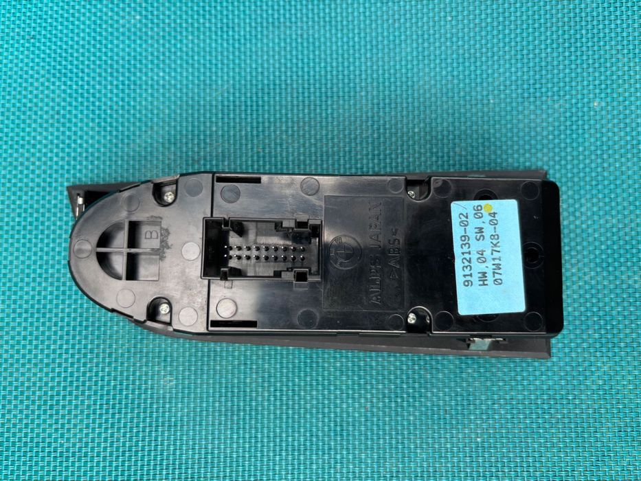 Продавам управление за стъкла BMW E90/91