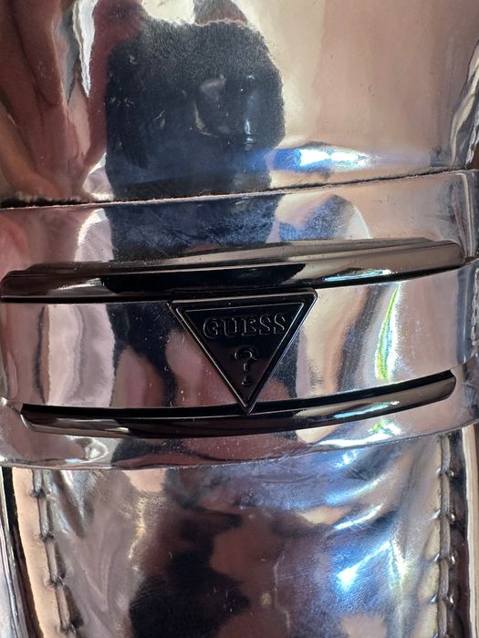 Обувки GUESS  чисто нови оригинални