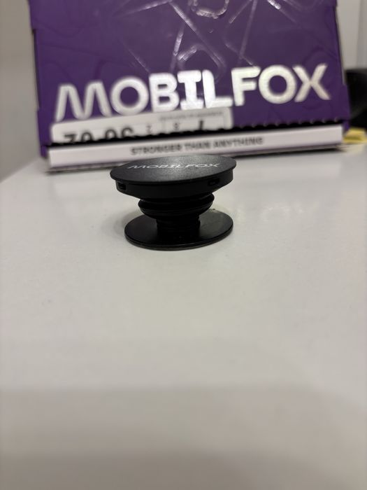 Продавам калъф за Iphone 16 promax