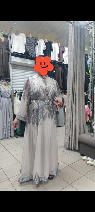 Продам платье шикарное