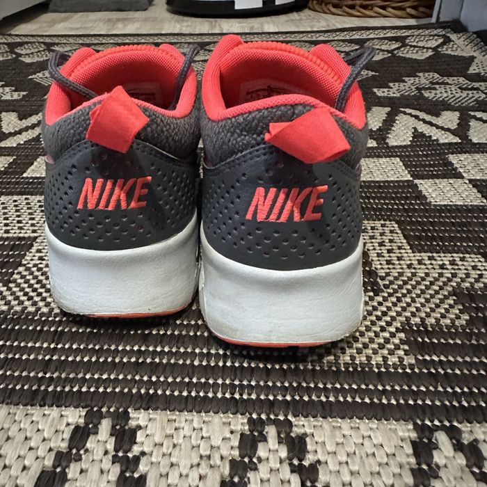 Оригинални маратонки на Nike