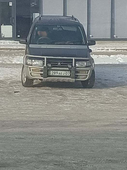 Продам машину срочно торг ест