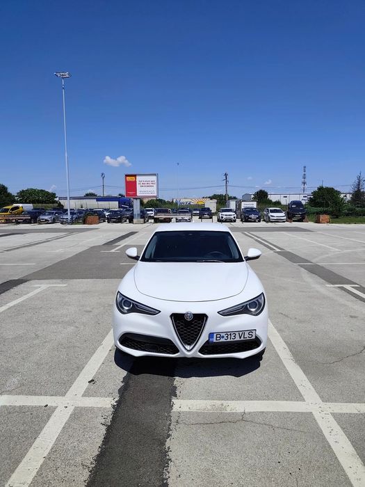 Alfa Romeo Stelvio 2018 benzină, 19.114 € — imagine 5