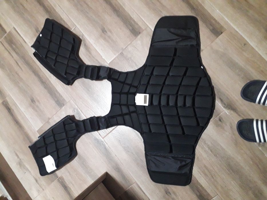 Vand vesta de protecție Covalliero  mar B