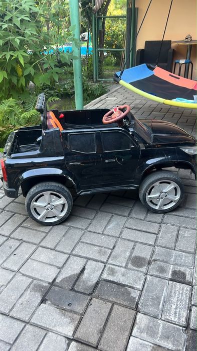 Продам детскую машинку!