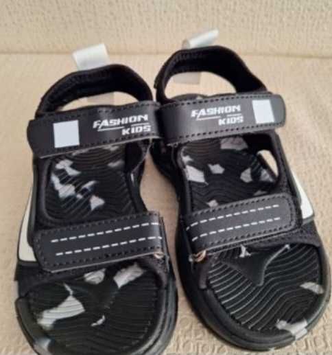 Детски сандали за момче