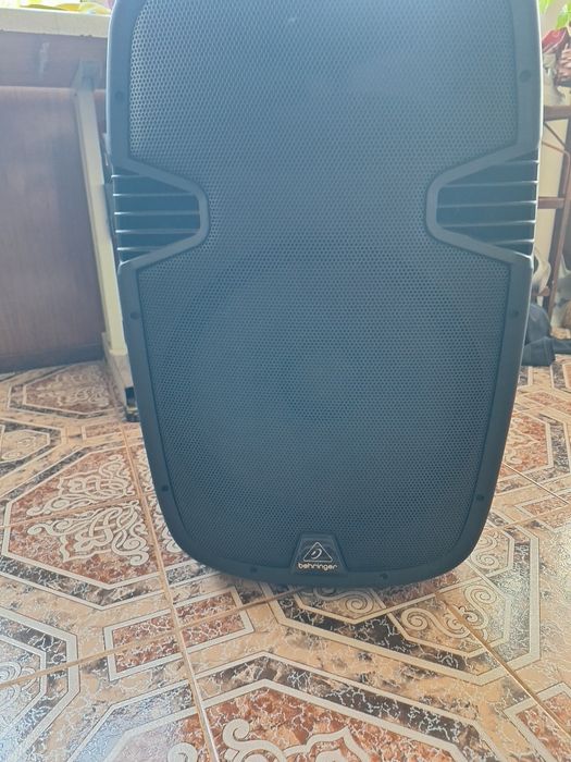 2 броя Активни тонколкони  15 ки behringer