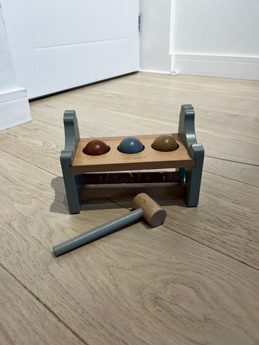 Set jucarii si premergator bebe