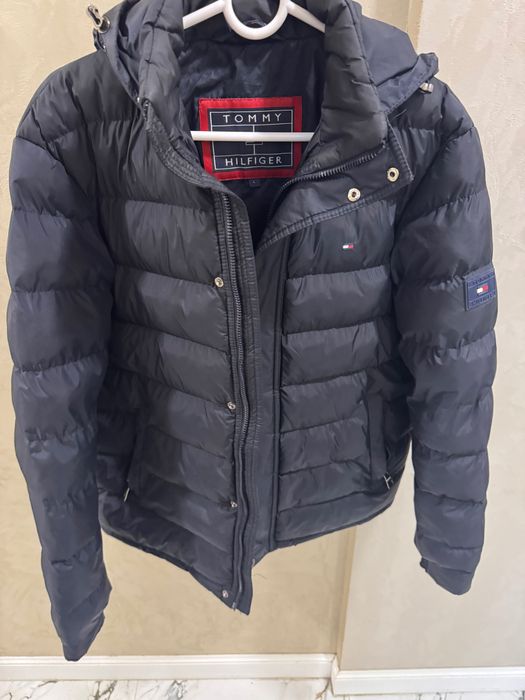 Продам Куртку TH