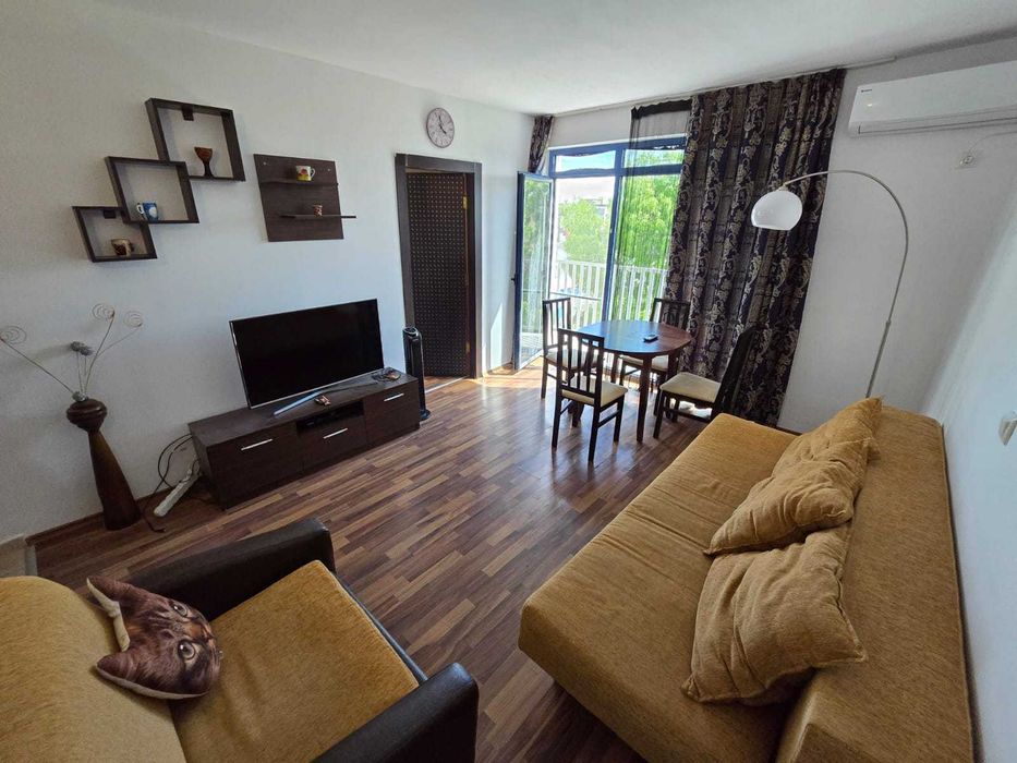 Продава се Двустаен апартамент в к.к. Слънчев бряг - 63 кв.м за 1112 €/кв.м - Снимка #1