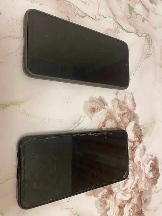 Продам 2 телефона по 15тыс