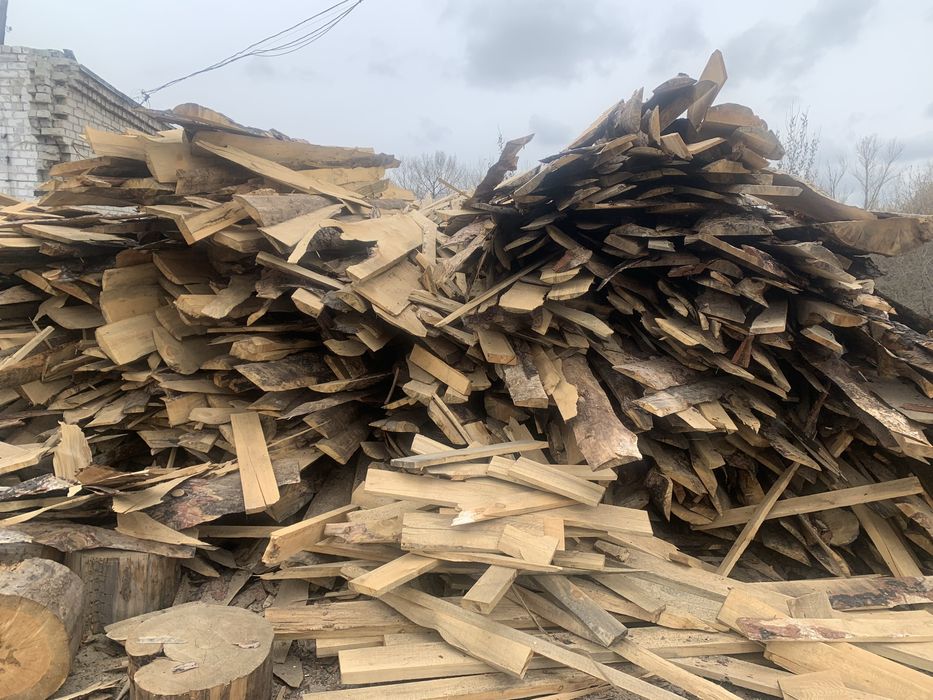 Дрова и опилки бесплатно, самовывоз