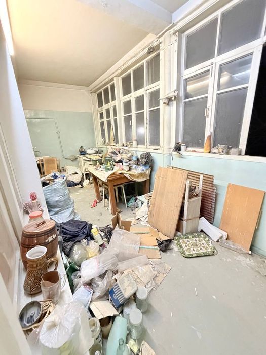 Чиланзар -9 квартал 2-х комнатная, кирпич