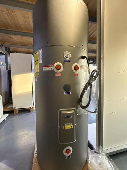 Boiler cu pompa de caldura 200 L , 2000w