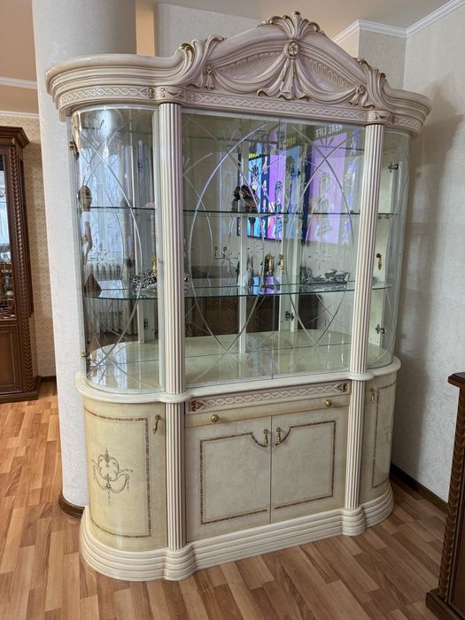 Продам шкаф стенку