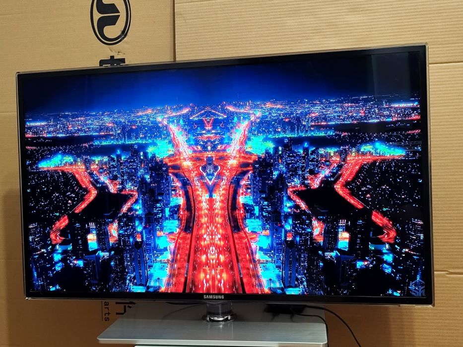 Телевизор Samsung большой не смарт