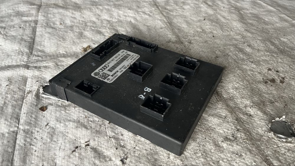 Audi A4 B8 комфорт модул 2 броя