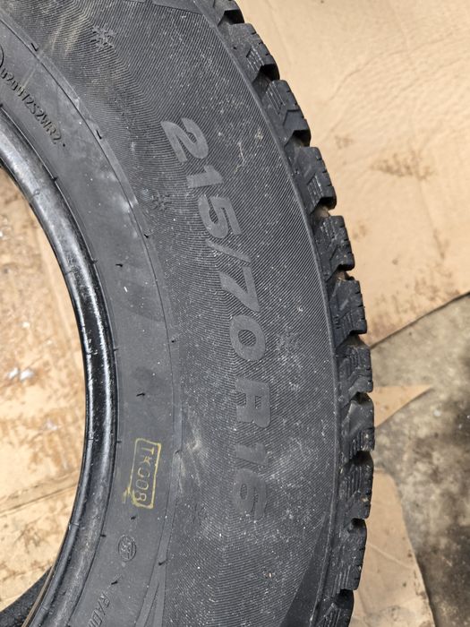 Пара шина 215×70×16 зима