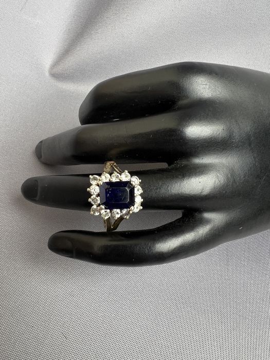 Inel din argint placat cu aur si zirconii