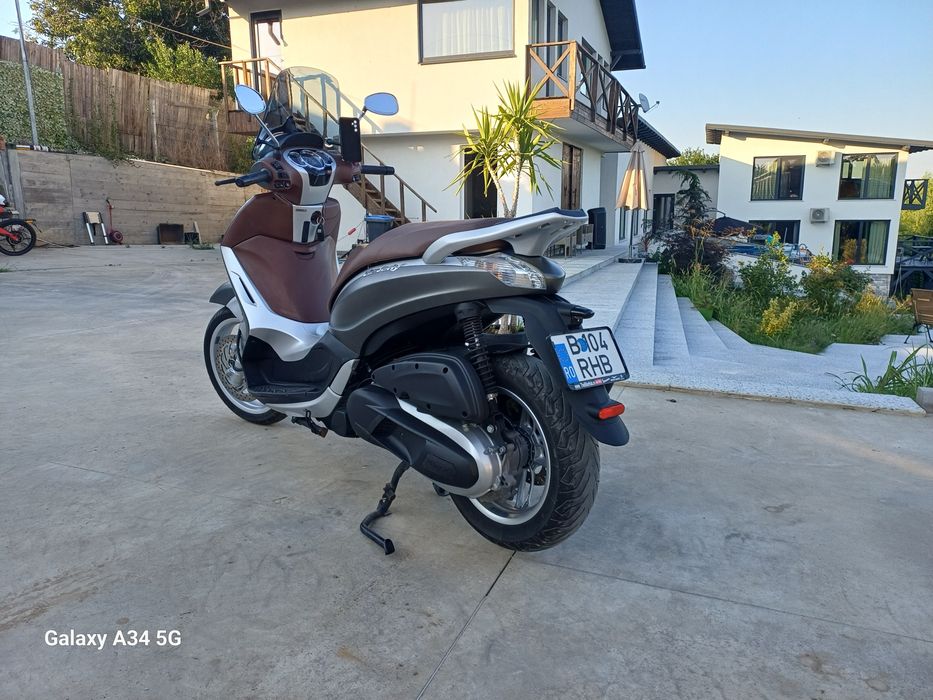 Piaggio Beverly 350