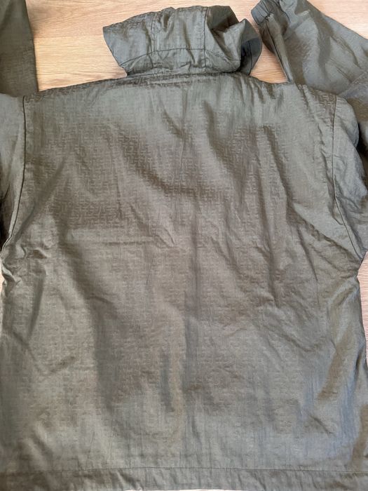 DIESEL ветровка в цвят тъмно зелено!