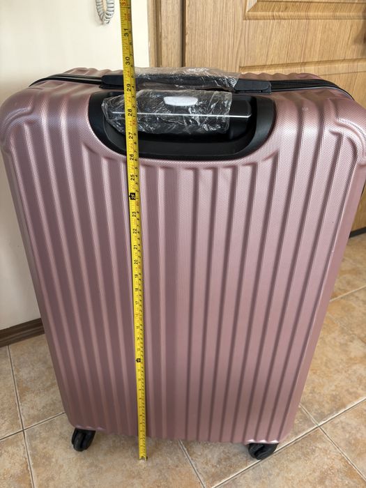 Голям куфар за чекиран багаж, розов, ползван веднъж