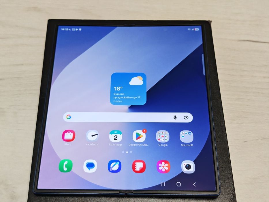 Отличен Samsung Galaxy Z Fold 6 256 GB