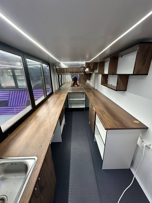 Каравана за бързо хранене 4-2-2.1м с аспиратор