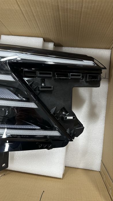 Фара Changan CS75 plus