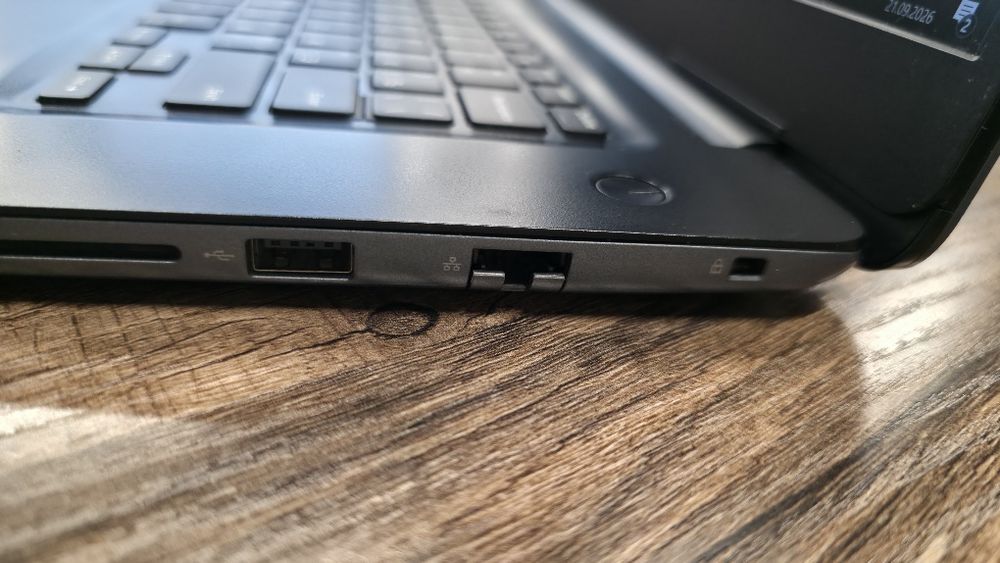 ноутбук Dell Vostro
