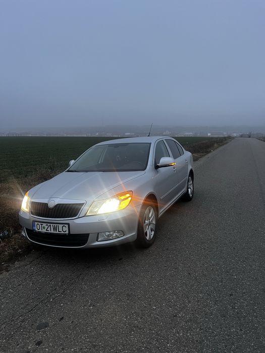 SKODA Octavia 2010 — imagine 3