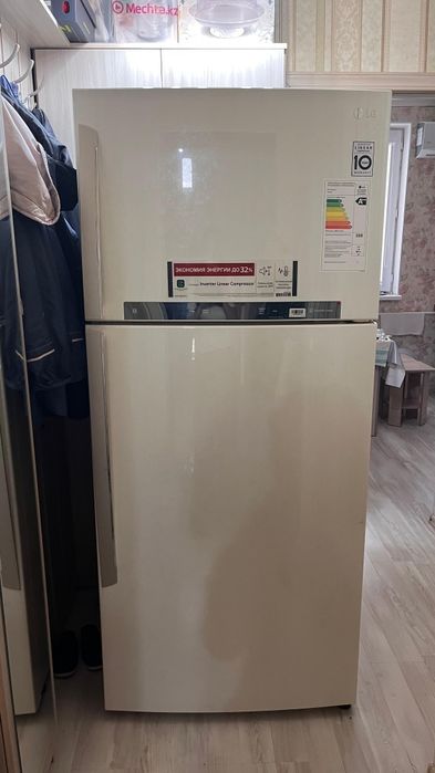 Продается холодильник LG