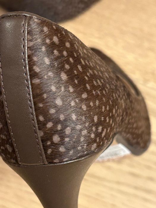 Pantofi cu toc Clarks noi, piele naturală ponei, mărimea 39