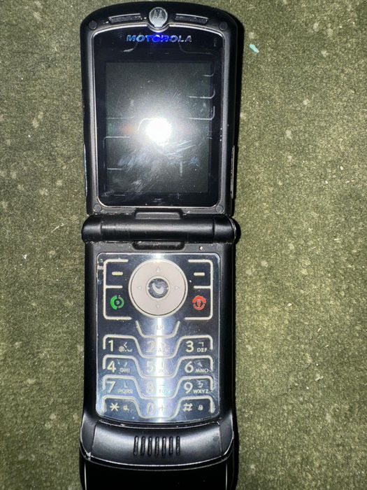 Моторола V-3.В рабочем состоянии.
