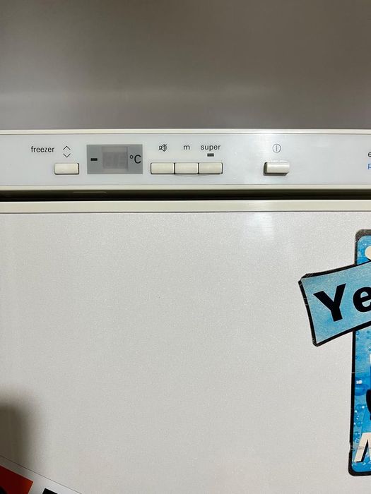 Холодильник двухкамерный СИМЕНС