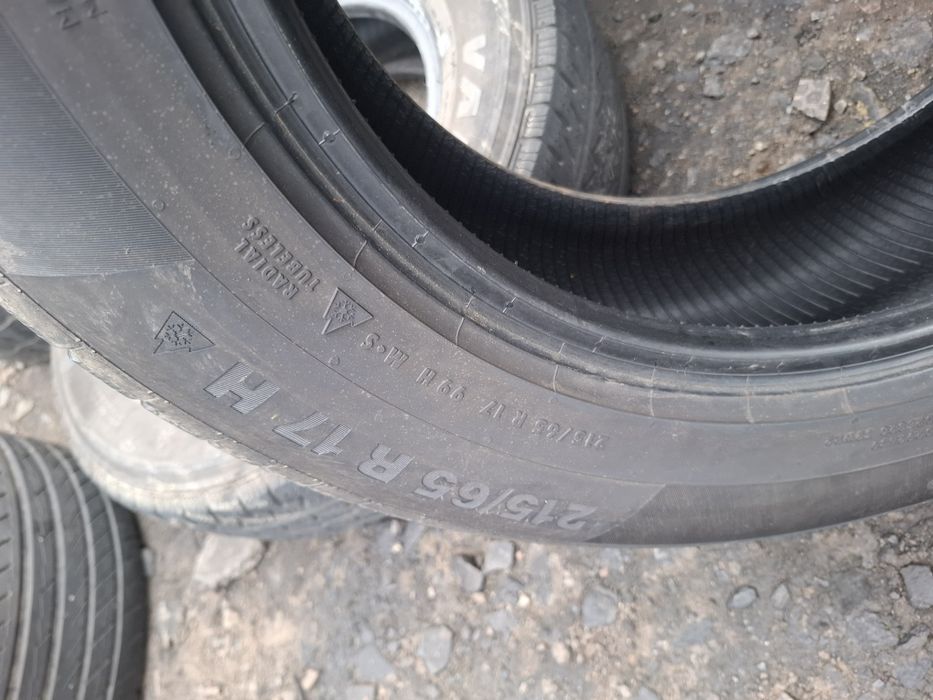 Vand 1 sau 2 sau 4 anvelope 215 65 17 continental de iarna dot 2019