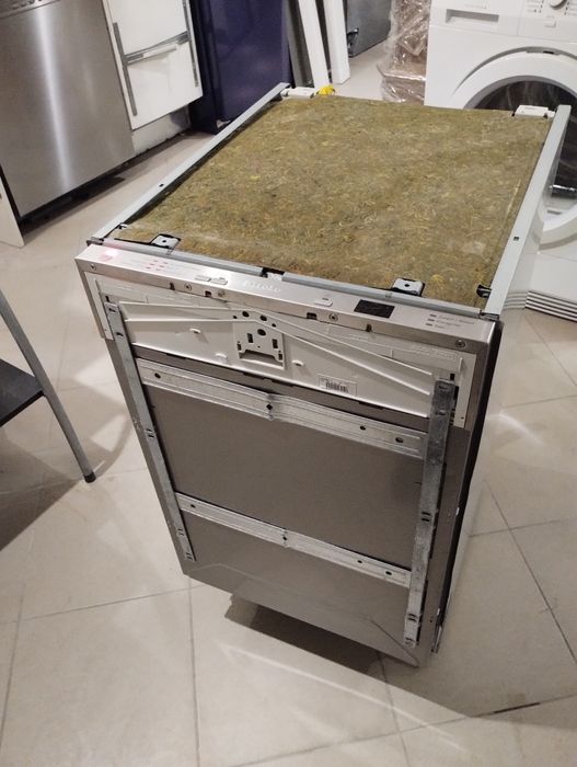 Съдомиялна ,MIELE 45 см За  Пълно Вграждане