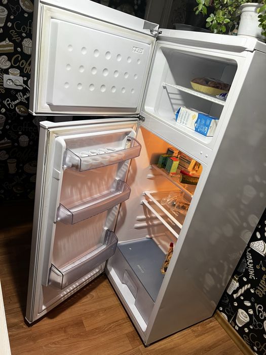 Отдам холодильник