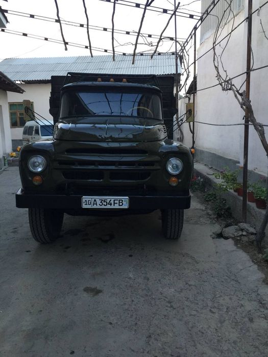 Zil 130 mator b/n shassi b/n yili1972 yuk ozi agdaruvchi GBASPG