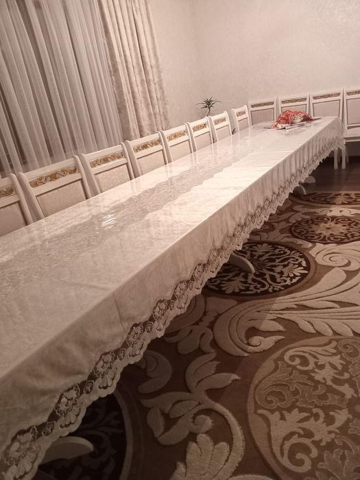 Стол мен орындықар