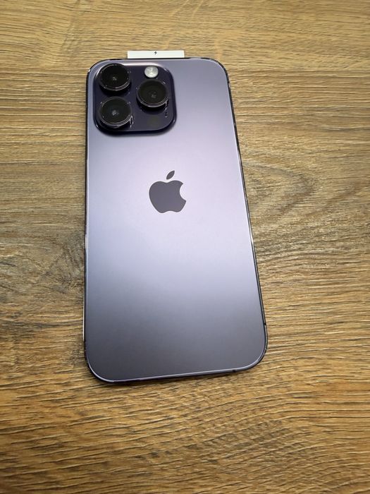 Iphone 14 PRO mov / deep purple