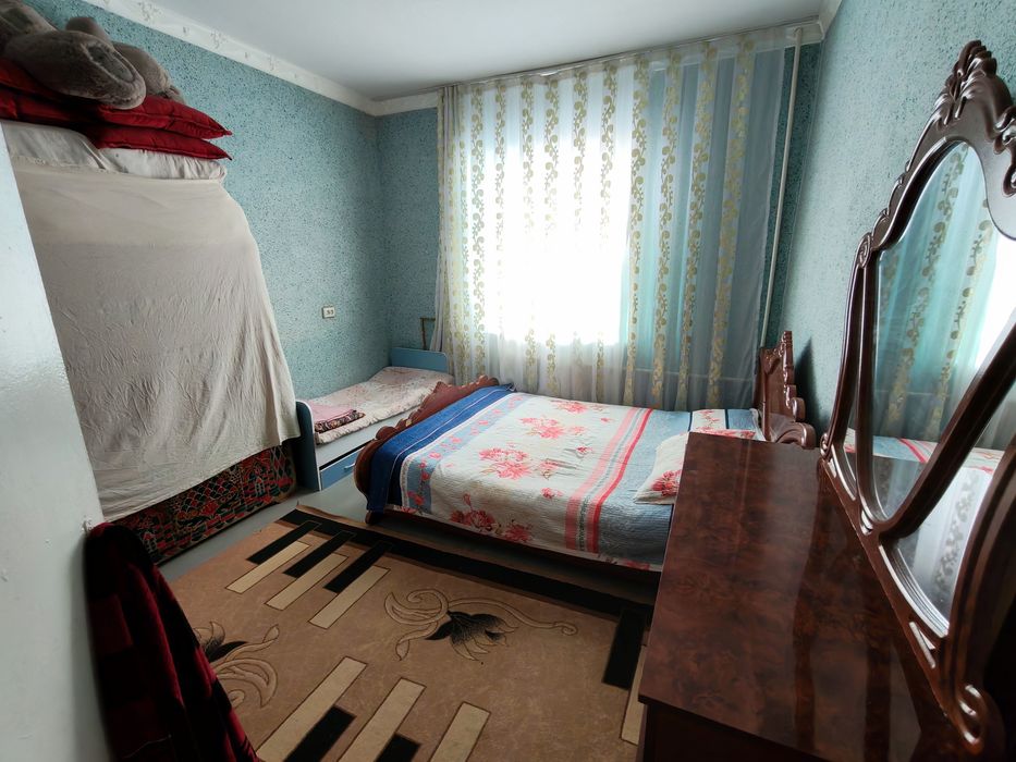 Продаётся 3 комнатная квартира в районе 5/1