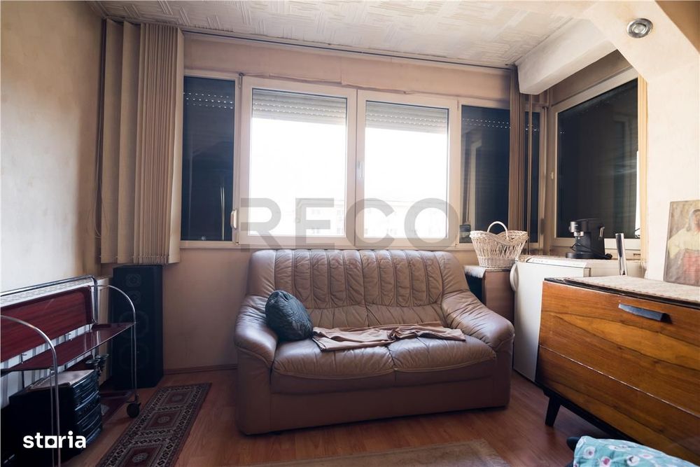 RECO, Apartament decomentat cu lift, 3 camere, Zona Rogerius, Oradea