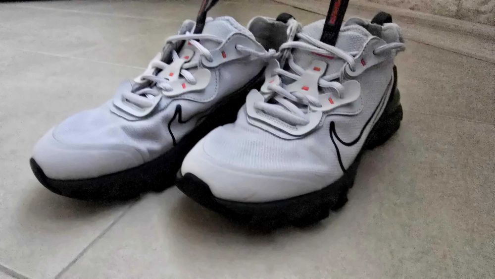 Маратонки NIKE REACT VISION